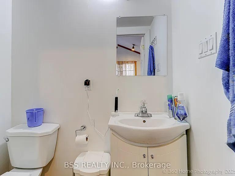 Elegant Custom-Built Home - Image 9