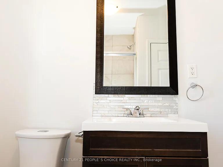 Luxury Custom-Built Detached Home with Income-Generating Basement – Near Bluff Beach - Image 4