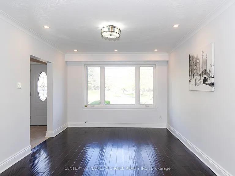 Luxury Custom-Built Detached Home with Income-Generating Basement – Near Bluff Beach - Image 12